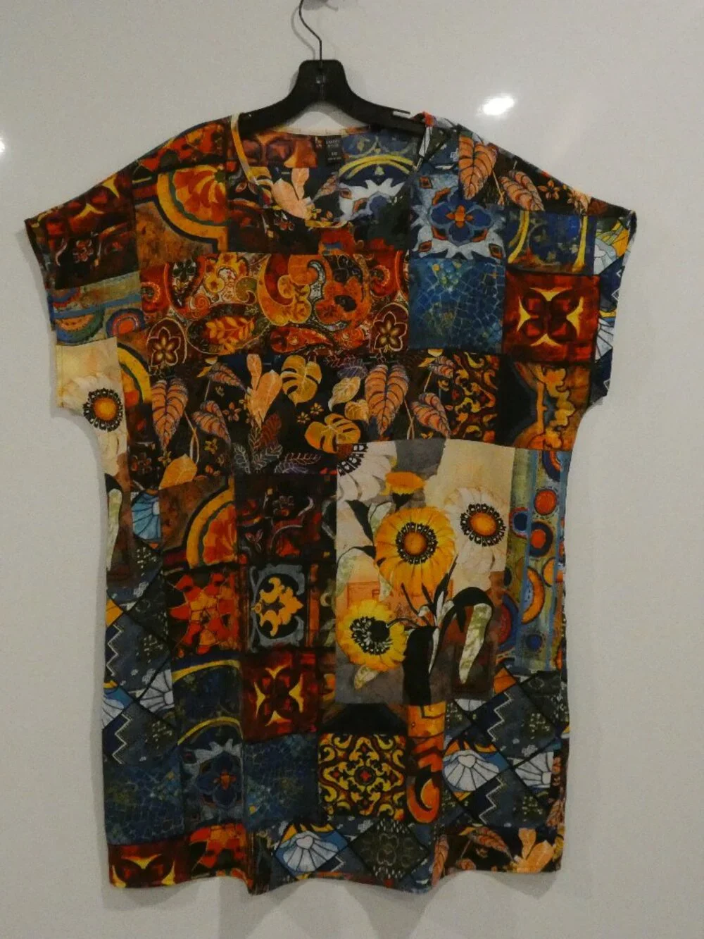 NWOT EMERY ROSE Vibrant Floral Dolman Sleeve Knee-Length Dress Size XXL - Picture 3 of 9